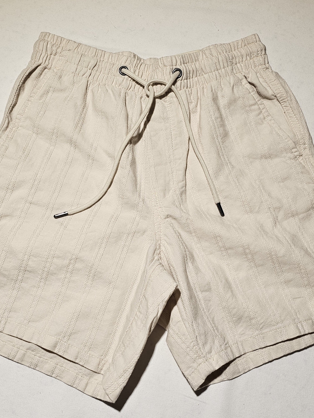 No Boundaries Beige Drawstring Men’s Shorts